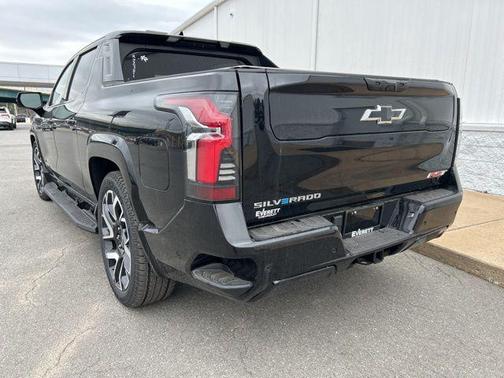 2024 Chevrolet Silverado EV RST