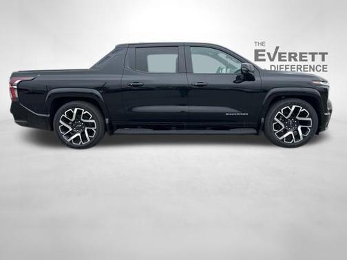 2024 Chevrolet Silverado EV RST
