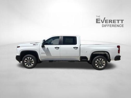 Summit White 2026 Chevrolet Silverado 2500 Custom