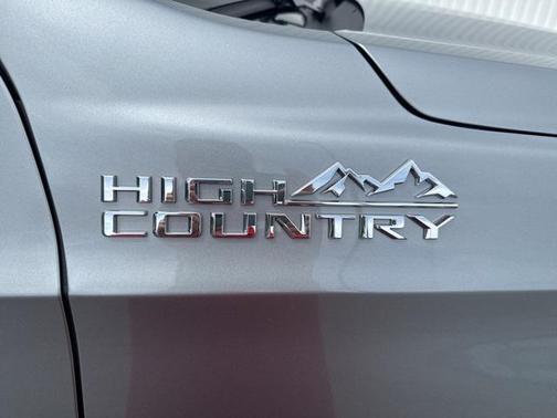 2025 Chevrolet Tahoe 4WD High Country