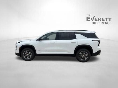 Summit White 2026 Chevrolet Traverse LT