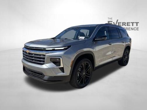 Sterling Gray Metallic 2026 Chevrolet Traverse LT