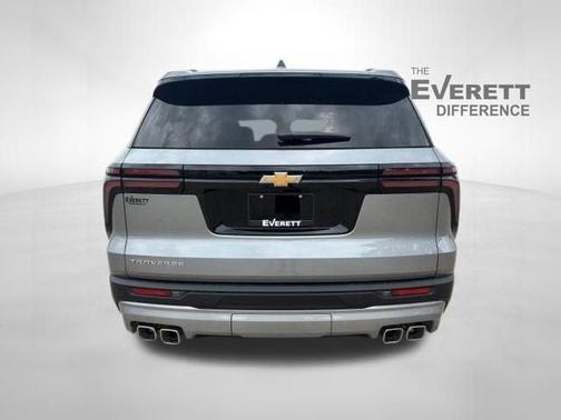 Sterling Gray Metallic 2026 Chevrolet Traverse LT