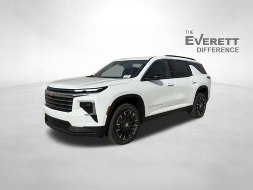 Polar White Tricoat 2026 Chevrolet Traverse LT