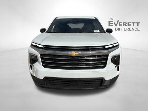 Polar White Tricoat 2026 Chevrolet Traverse LT