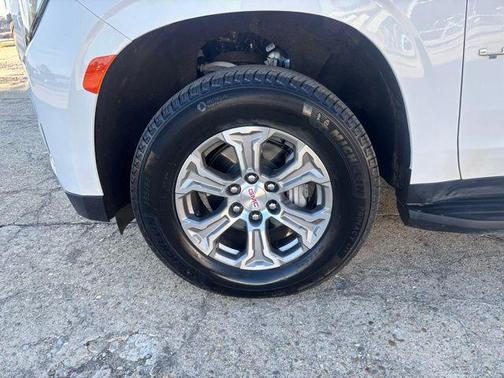 2024 GMC Yukon XL SLE