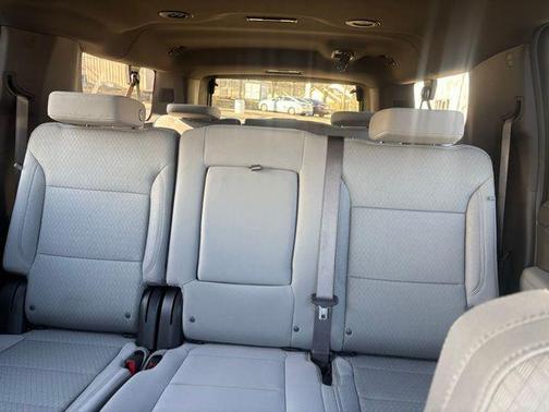 2024 GMC Yukon XL SLE