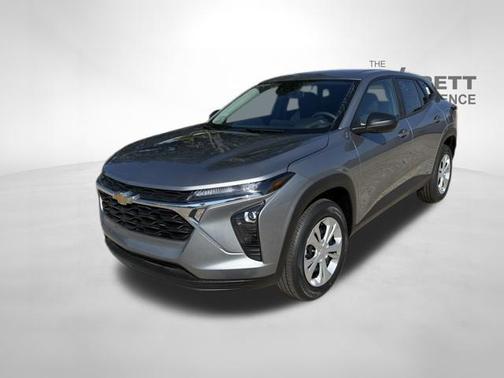 Sterling Gray Metallic 2026 Chevrolet Trax LS