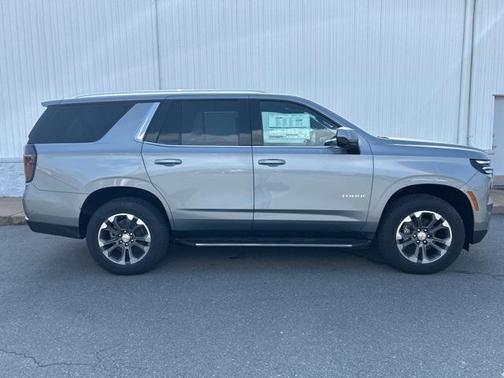2025 Chevrolet Tahoe LS