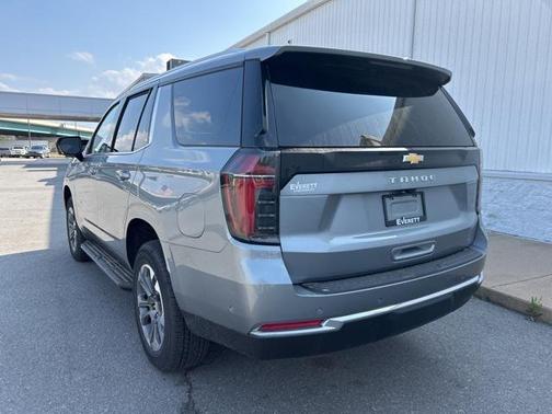 2025 Chevrolet Tahoe LS