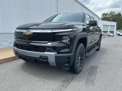 2025 Chevrolet Silverado EV LT