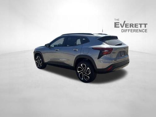 Sterling Gray Metallic 2026 Chevrolet Trax FWD 2RS