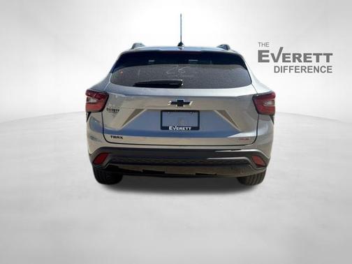 Sterling Gray Metallic 2026 Chevrolet Trax FWD 2RS