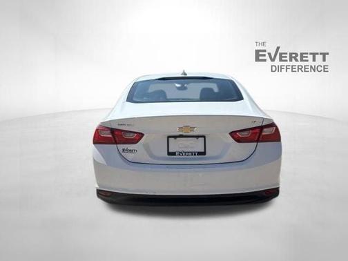 Summit White 2017 Chevrolet Malibu 1LT