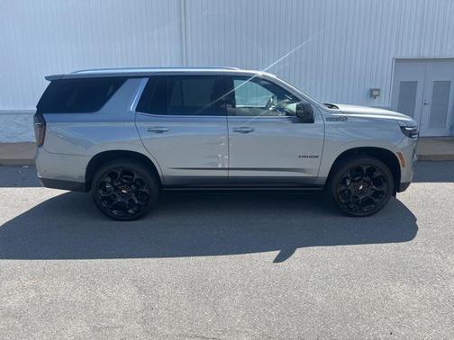 2025 Chevrolet Tahoe 4WD High Country