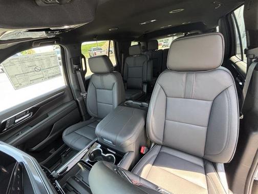 2026 Chevrolet Tahoe 4WD RST