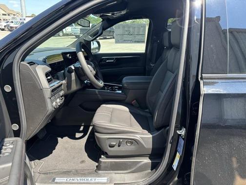 2026 Chevrolet Tahoe 4WD RST