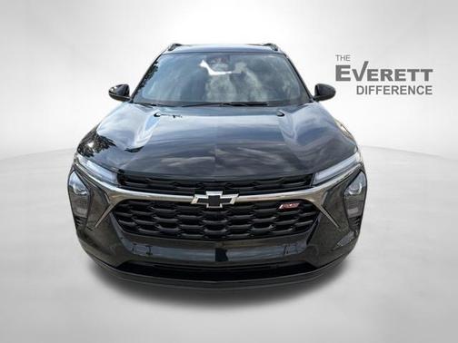 Mosaic Black Metallic 2026 Chevrolet Trax FWD 2RS