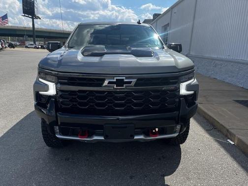 2024 Chevrolet Silverado 1500 ZR2