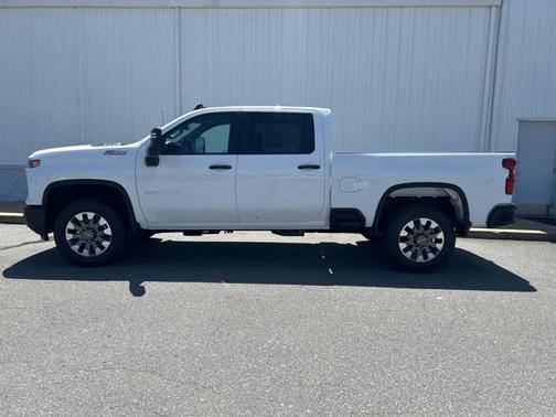 2025 Chevrolet Silverado 2500 Custom