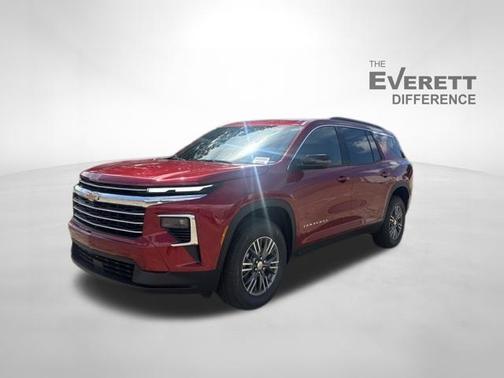 Radiant Red Tintcoat 2026 Chevrolet Traverse LT