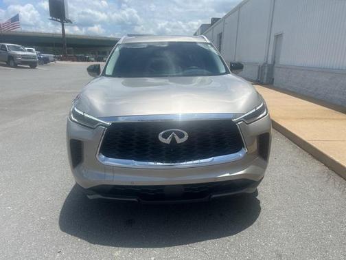 2022 INFINITI QX60 Luxe