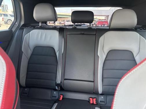 2024 Volkswagen Golf GTI 2.0T S DSG