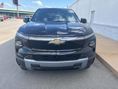2025 Chevrolet Silverado EV LT
