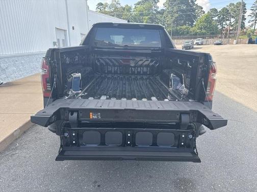 2025 Chevrolet Silverado EV LT