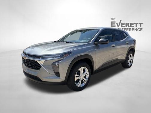 Sterling Gray Metallic 2026 Chevrolet Trax LS