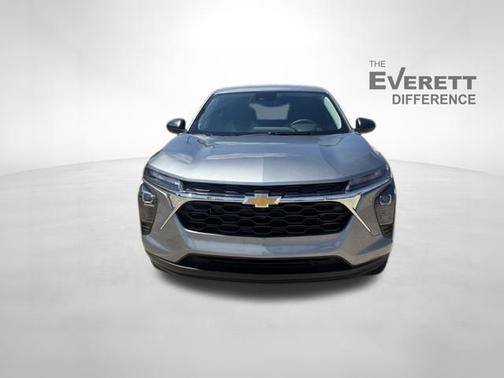 Sterling Gray Metallic 2026 Chevrolet Trax LS