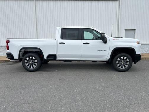 2025 Chevrolet Silverado 2500 Custom