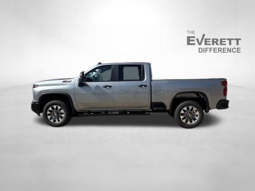 Sterling Gray Metallic 2026 Chevrolet Silverado 2500 Custom