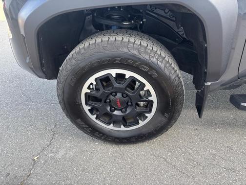2024 Toyota Tacoma TRD Off Road