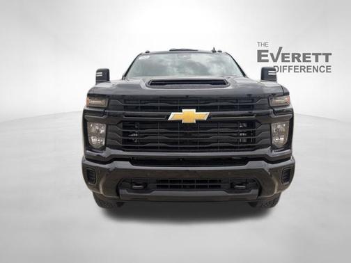 Black 2026 Chevrolet Silverado 2500 Custom
