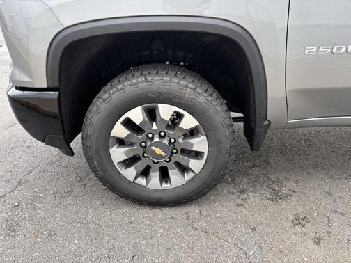 2026 Chevrolet Silverado 2500 Custom