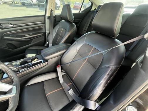 2022 Nissan Altima SR FWD