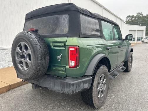 2022 Ford Bronco Base