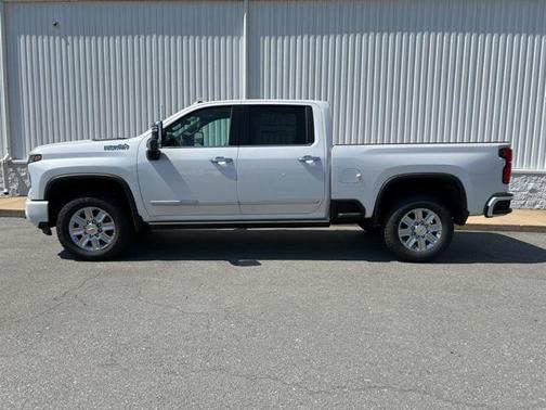 2025 Chevrolet Silverado 2500 High Country