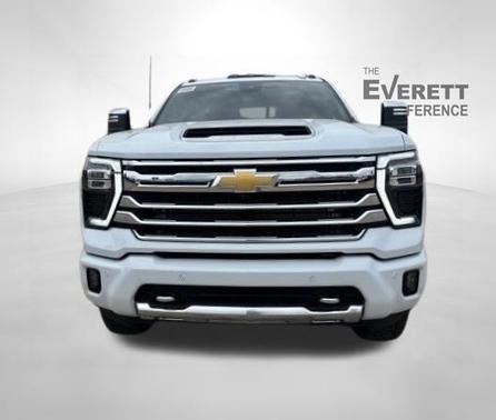 Polar White Tricoat 2026 Chevrolet Silverado 2500 High Country