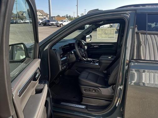 2026 Chevrolet Tahoe 4WD RST