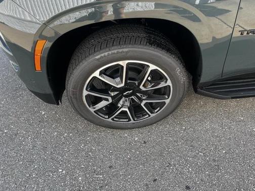 2026 Chevrolet Tahoe 4WD RST