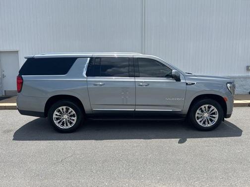 2024 GMC Yukon XL SLT