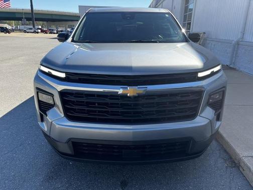 2024 Chevrolet Traverse LS