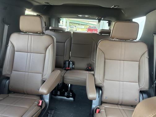 2025 Chevrolet Tahoe 4WD High Country