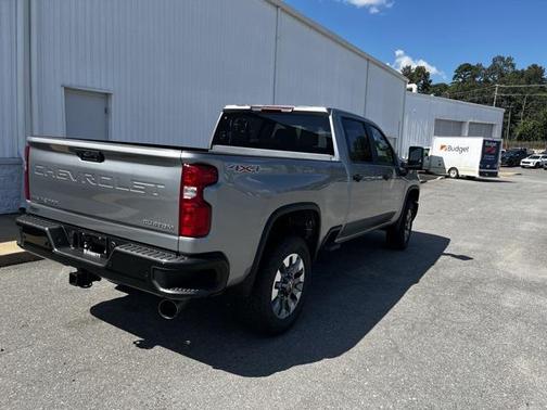2026 Chevrolet Silverado 2500 Custom