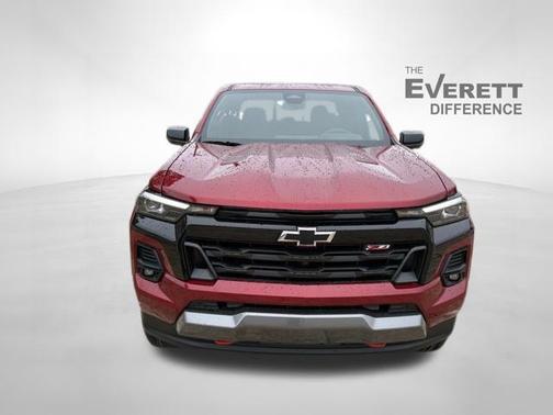 Radiant Red Tintcoat 2026 Chevrolet Colorado Z71