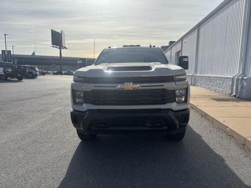 2026 Chevrolet Silverado 2500 Custom