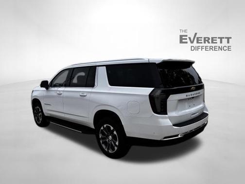 Summit White 2026 Chevrolet Suburban LT