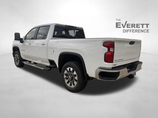 Summit White 2026 Chevrolet Silverado 2500 LT